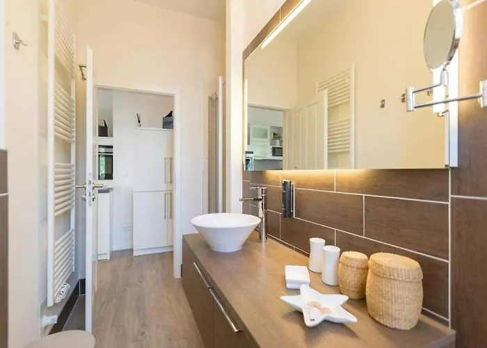 Waldschloss, App 04 Херингсдорф